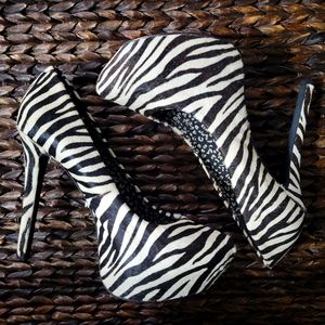 Zebra Print Heels 👠